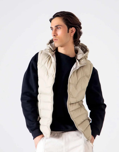 HOODED PUFFER VEST